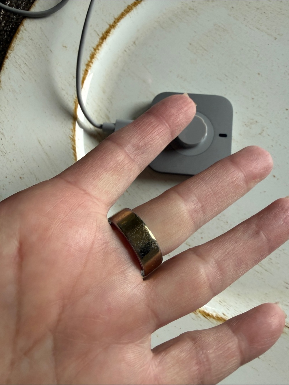 Oura Gold-Tone Smart Ring Charger with Matching Gold Ring size 8